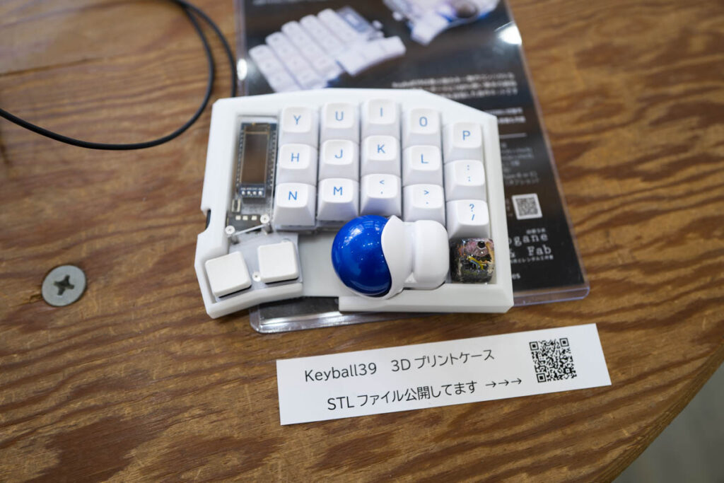 keyball39(PCBとトッププレートが黒、LED実装済)